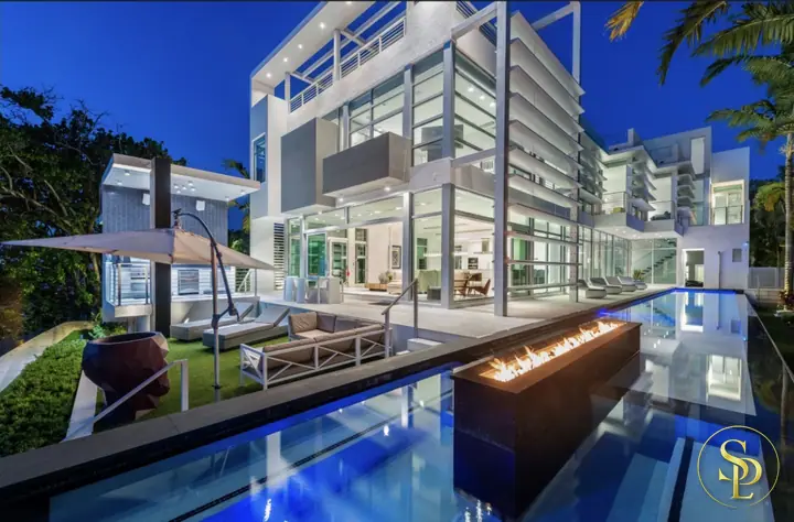 Villa Watr – Villa · Miami