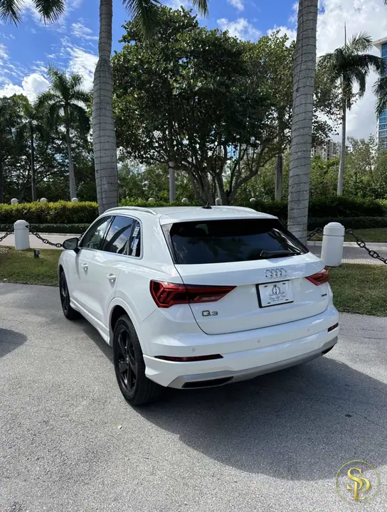 Audi Q3 – photo 2