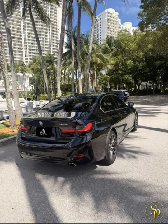 BMW 330i – photo 3