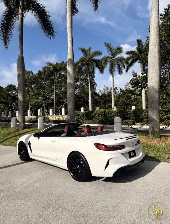 BMW M8 – photo 2