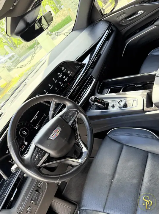 Cadillac Escalade 2023 – photo 3