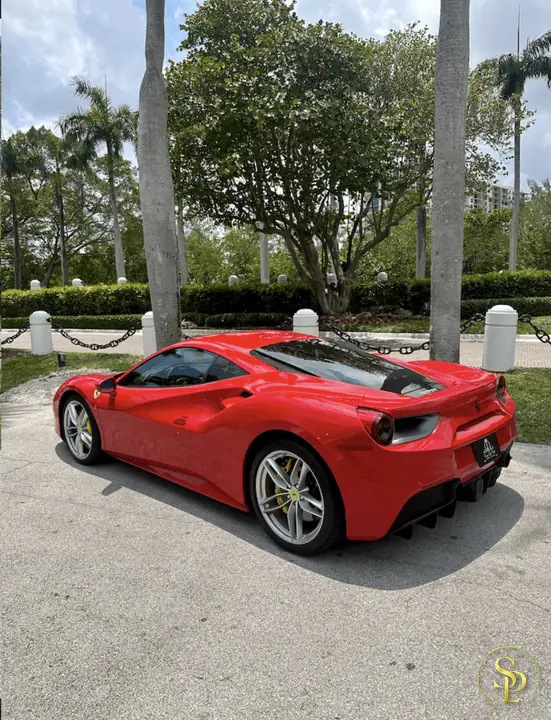 Ferrari 488 GTB – photo 2