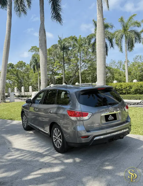 Nissan Pathfinder – photo 2