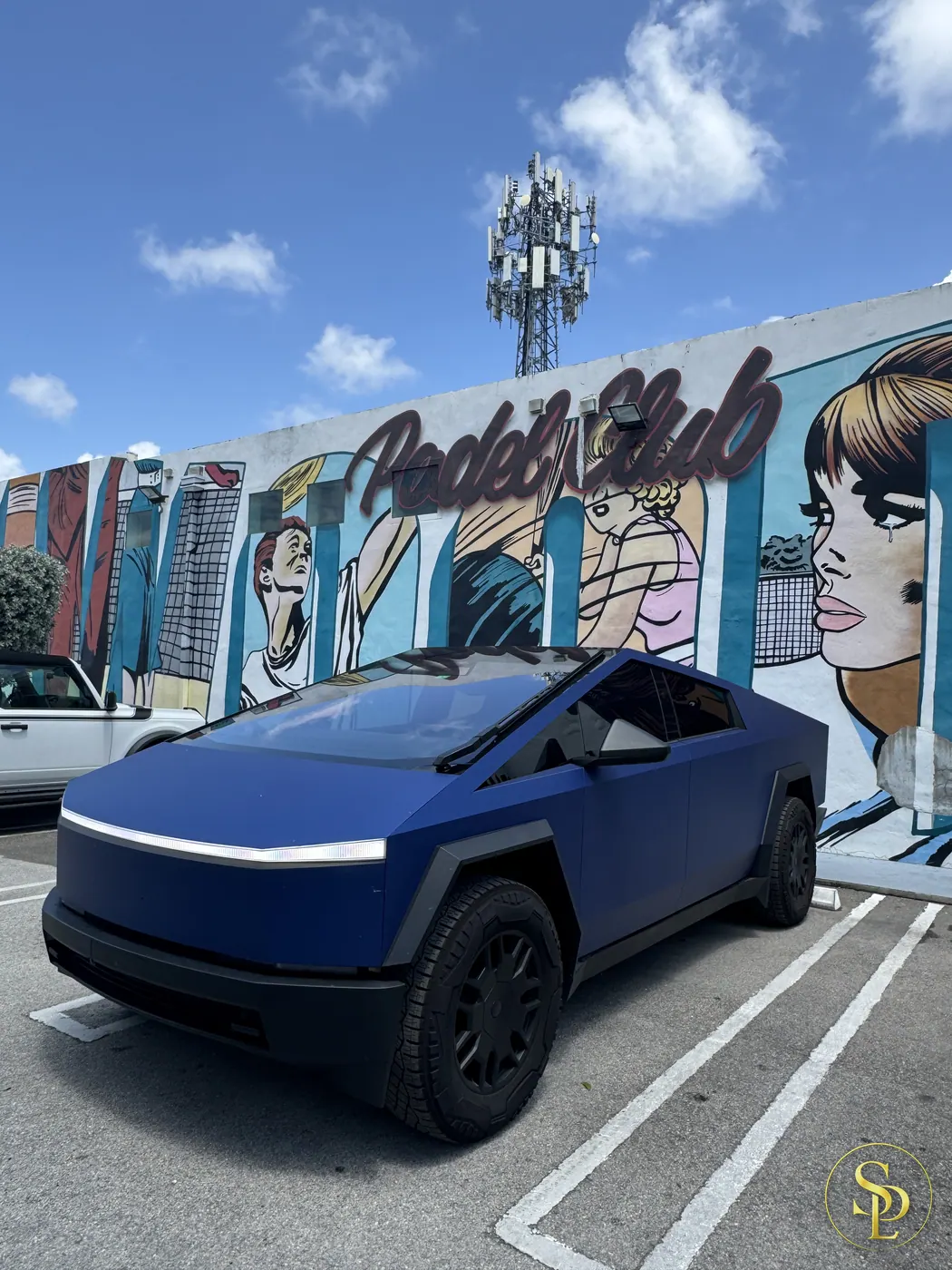 Tesla Cybertruck – photo 1