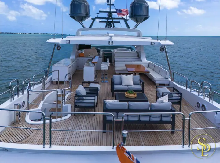 105' Azimut S – photo 3
