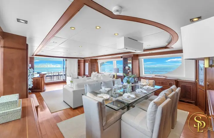 105' Azimut S – photo 6