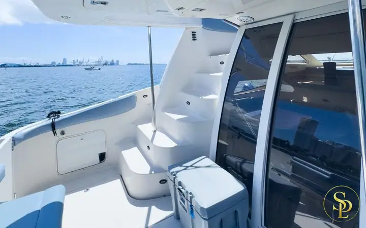 42' Regal – photo 9