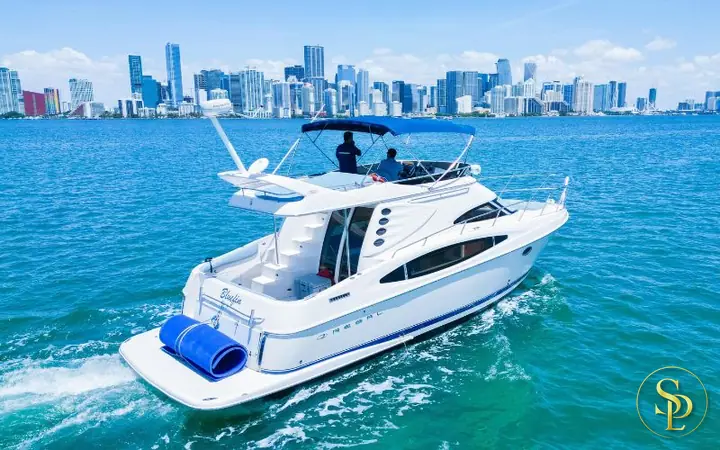 42' Regal – photo 13