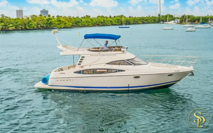 42' Regal – photo 18