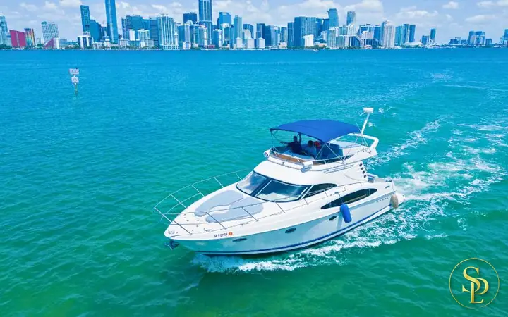 42' Regal – photo 19