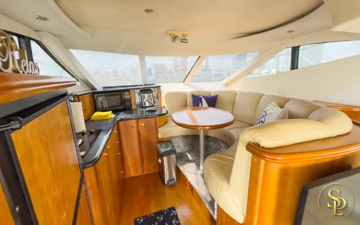 48' Silverton Sport Bridge – photo 10