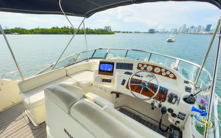 48' Silverton Sport Bridge – photo 20