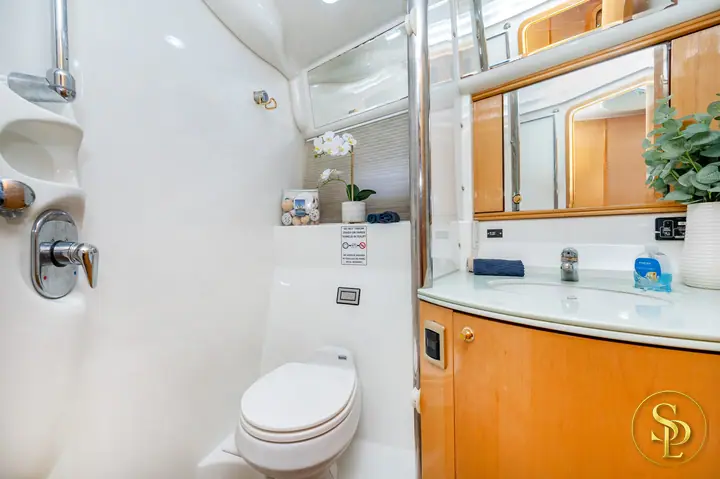 50' Altamar – photo 10