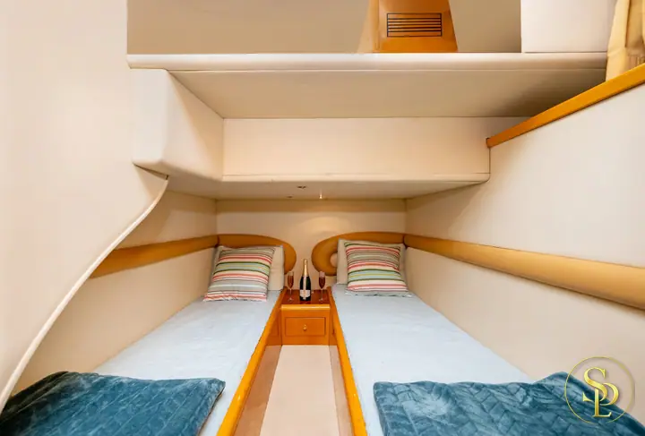 50' Altamar – photo 11