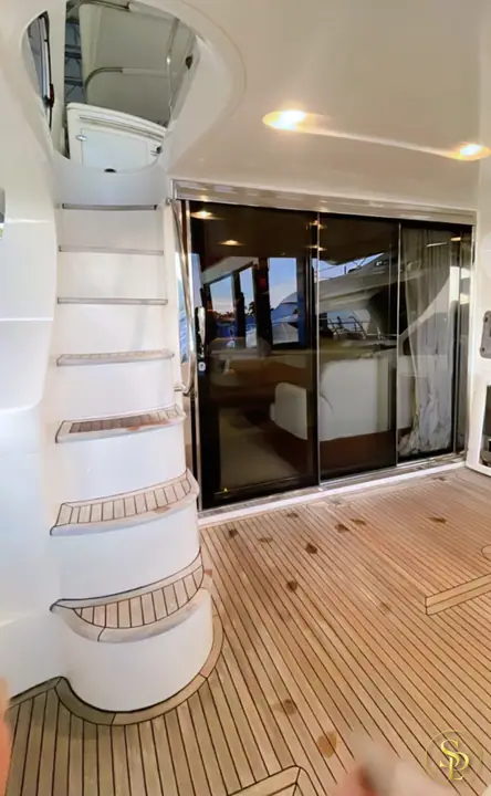 55' Azimut Cloud – photo 5