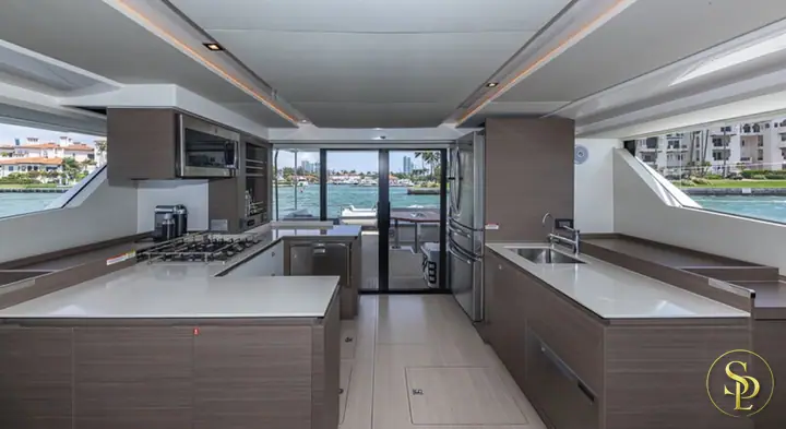 60' Catamaran – photo 3