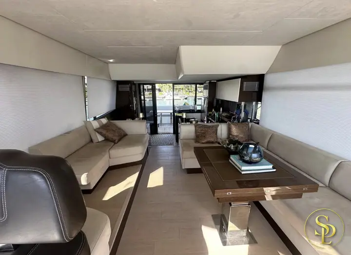 65' Prestige – photo 4