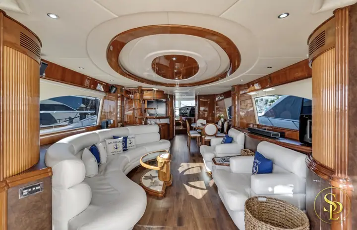 90' Azimut – photo 8